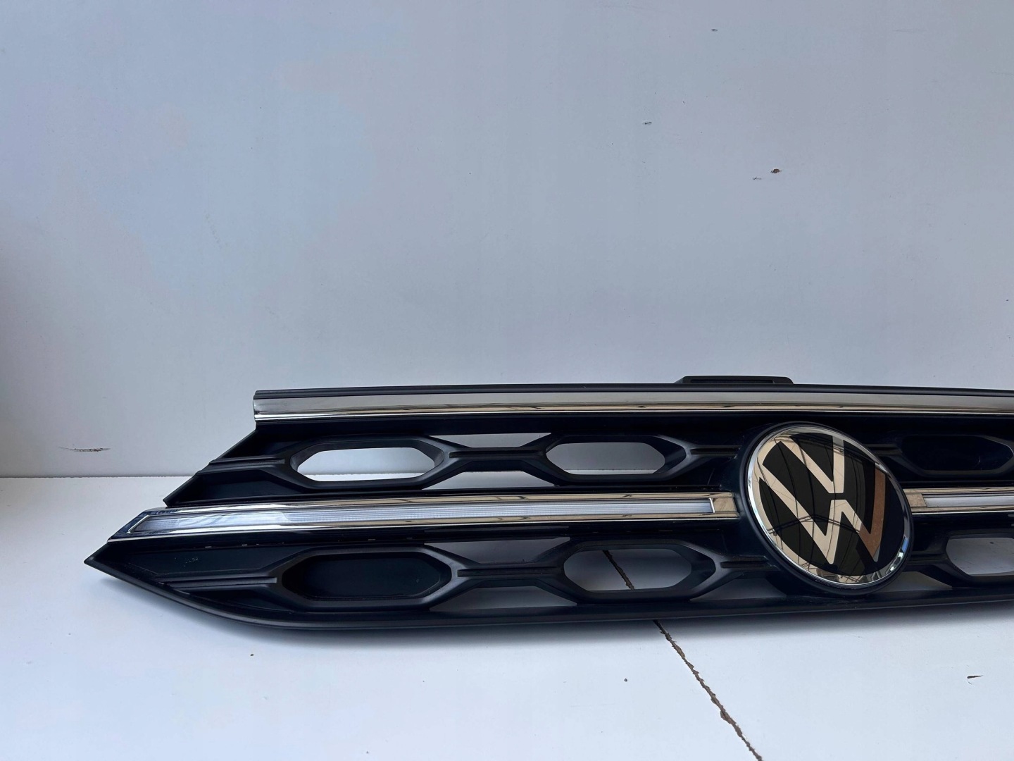 VW T-Roc A1 Kühlergrill FRONTGRILL Kühlergitter 2GA853653 - Thumbnail 3
