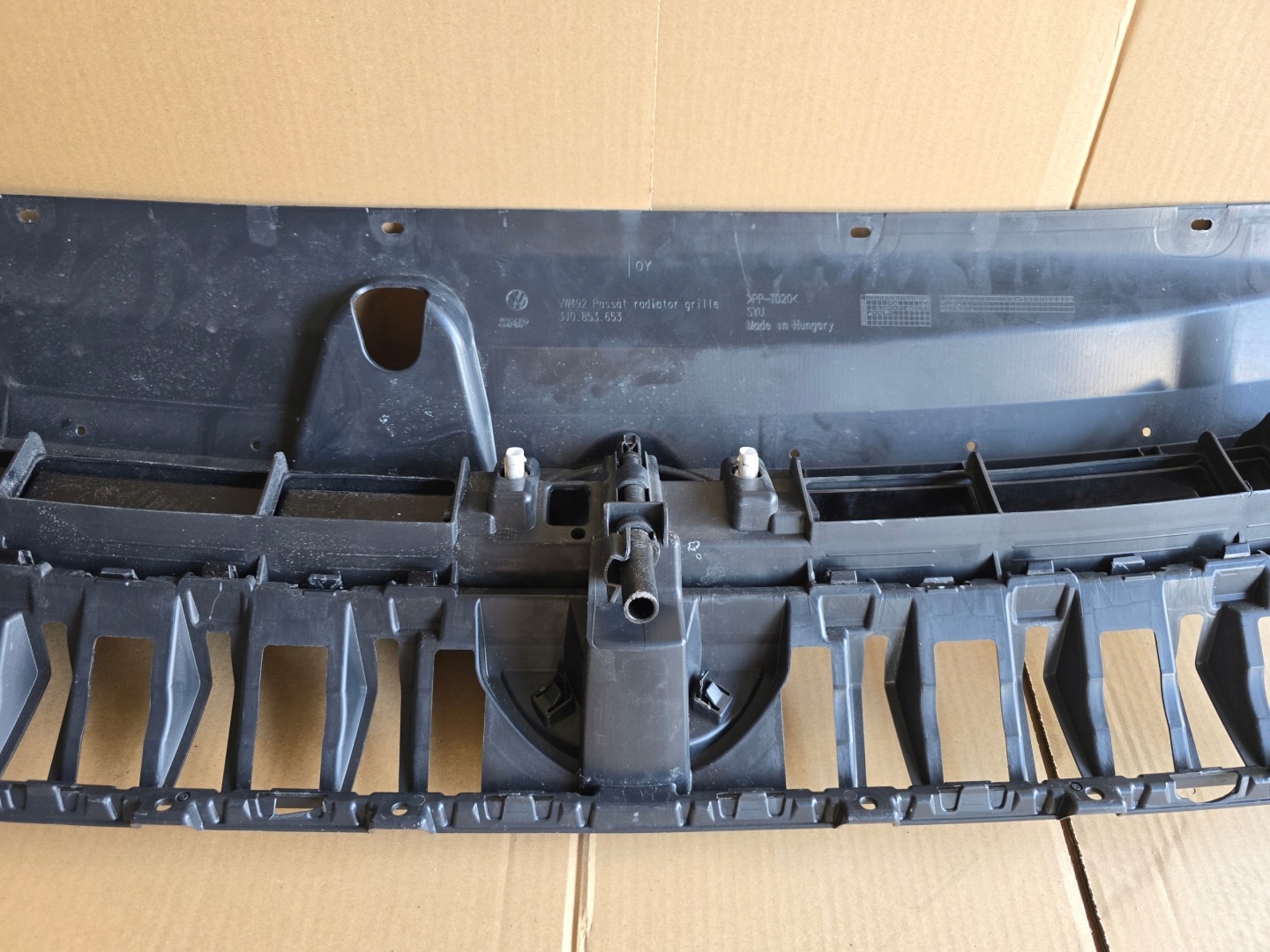 VW Passat B9 Kühlergrill FRONTGRILL Kühlergitter 3J0853653 - Thumbnail 5