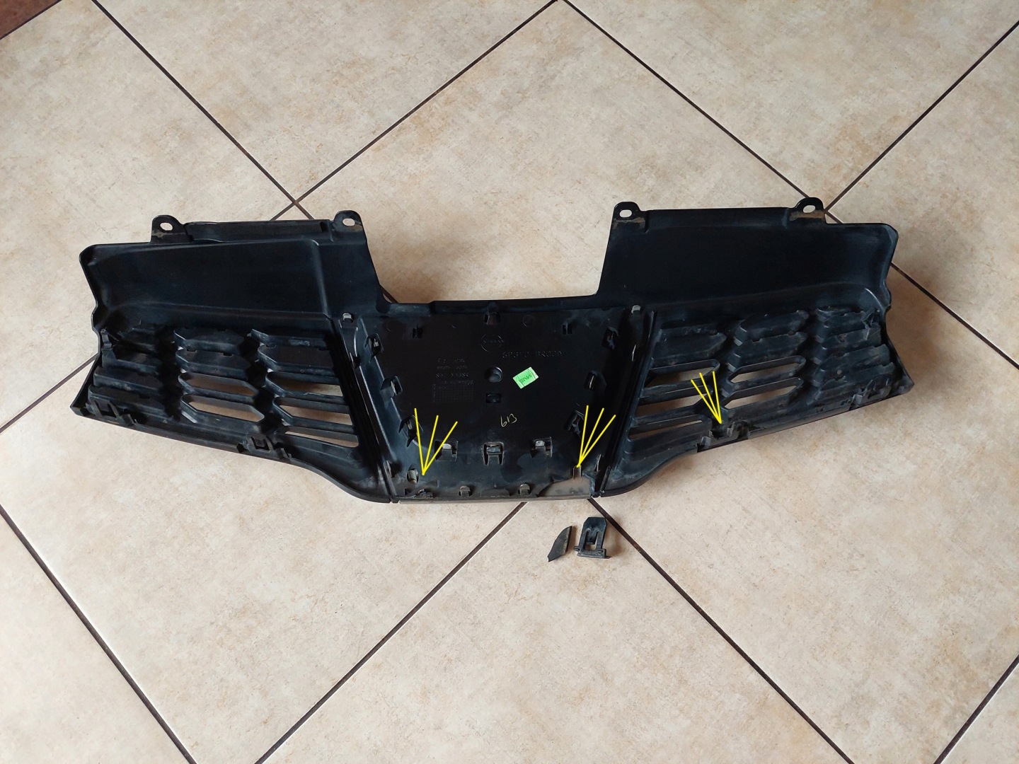 Nissan Qashqai J10 Kühlergrill FRONTGRILL Kühlergitter 62310BR00A - Thumbnail 8
