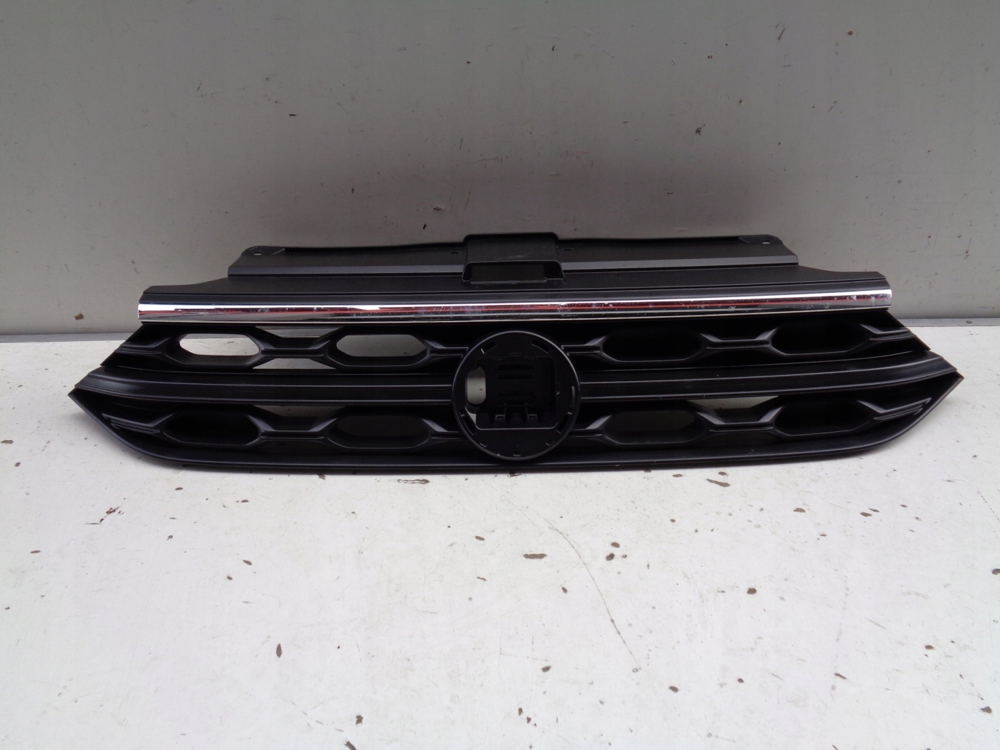 VW T-Roc A1 Kühlergrill FRONTGRILL Kühlergitter 2GA853651L - Thumbnail 1