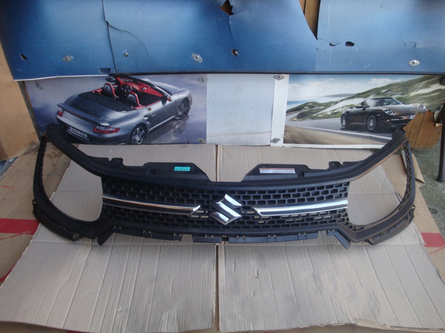 Suzuki Ignis I FH Kühlergrill FRONTGRILL Kühlergitter 7174184M0 - Image 1