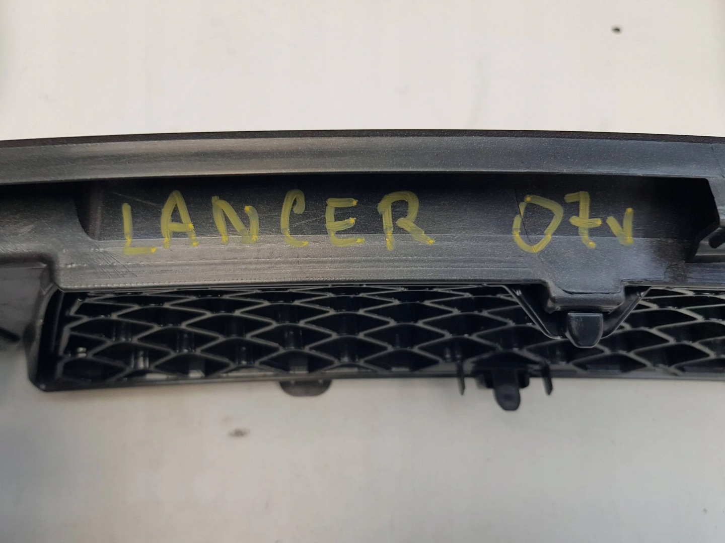 Mitsubishi Lancer CY0 Kühlergrill FRONTGRILL Kühlergitter 7450A610 - Thumbnail 8