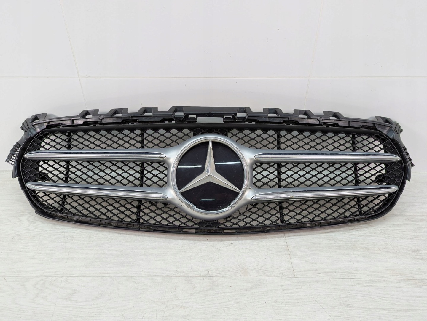 Mercedes-Benz B-Klasse W247 Kühlergrill FRONTGRILL Kühlergitter A2478885700 - Thumbnail 1