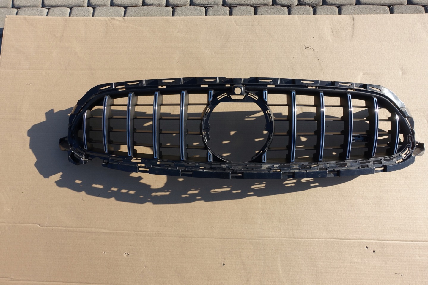 Mercedes-Benz E-Klasse W213 Kühlergrill FRONTGRILL Kühlergitter A2138886700 - Thumbnail 1