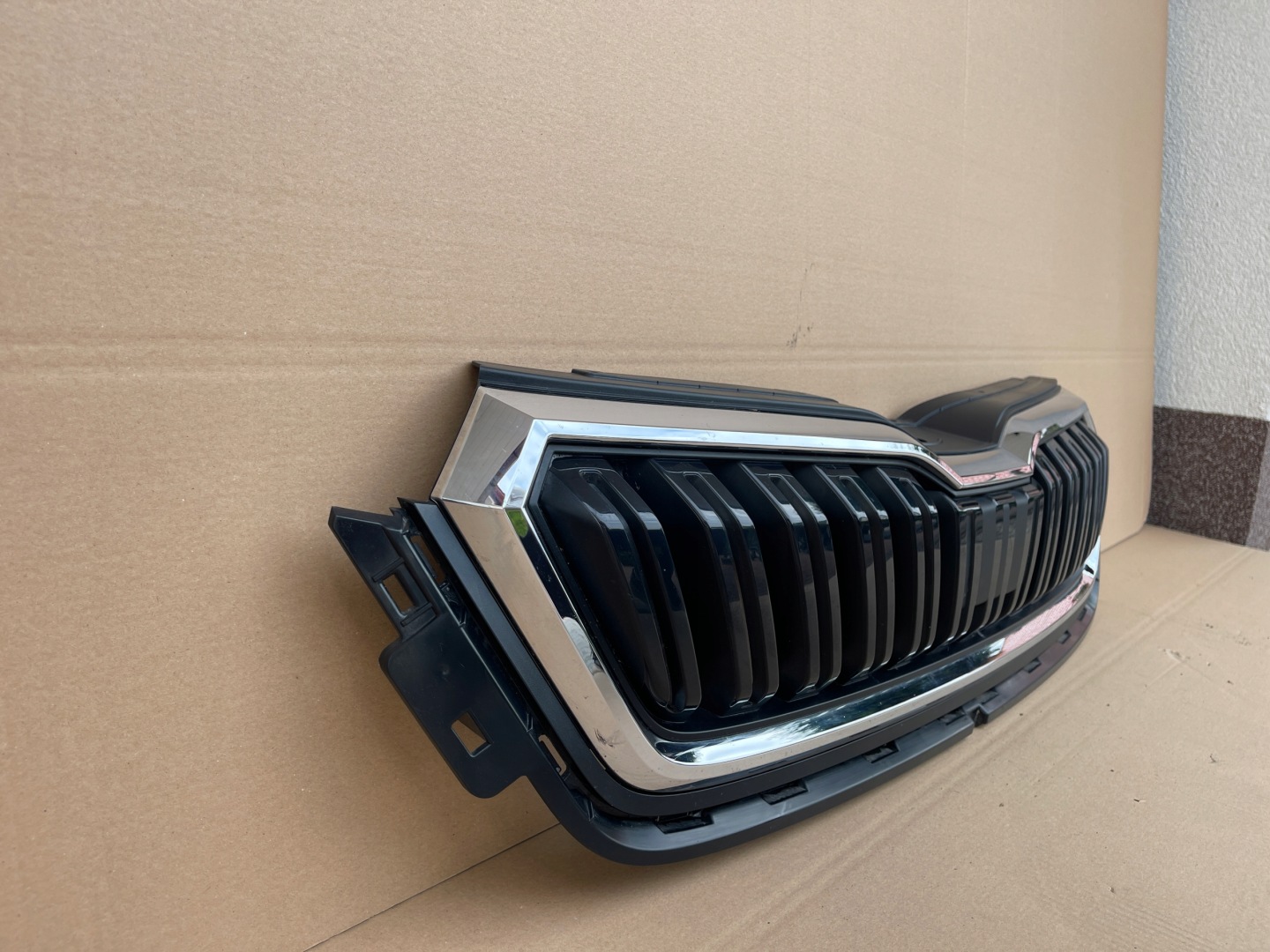 Skoda Kamiq NW Kühlergrill FRONTGRILL Kühlergitter - Thumbnail 2
