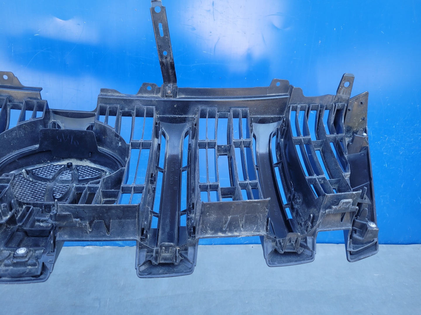 Toyota Land Cruiser J8/J10/J20 J8 Kühlergrill FRONTGRILL 5311160A605 - Thumbnail 10