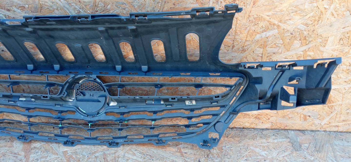 Opel Corsa Kühlergrill FRONTGRILL Kühlergitter 39003576 - Thumbnail 9