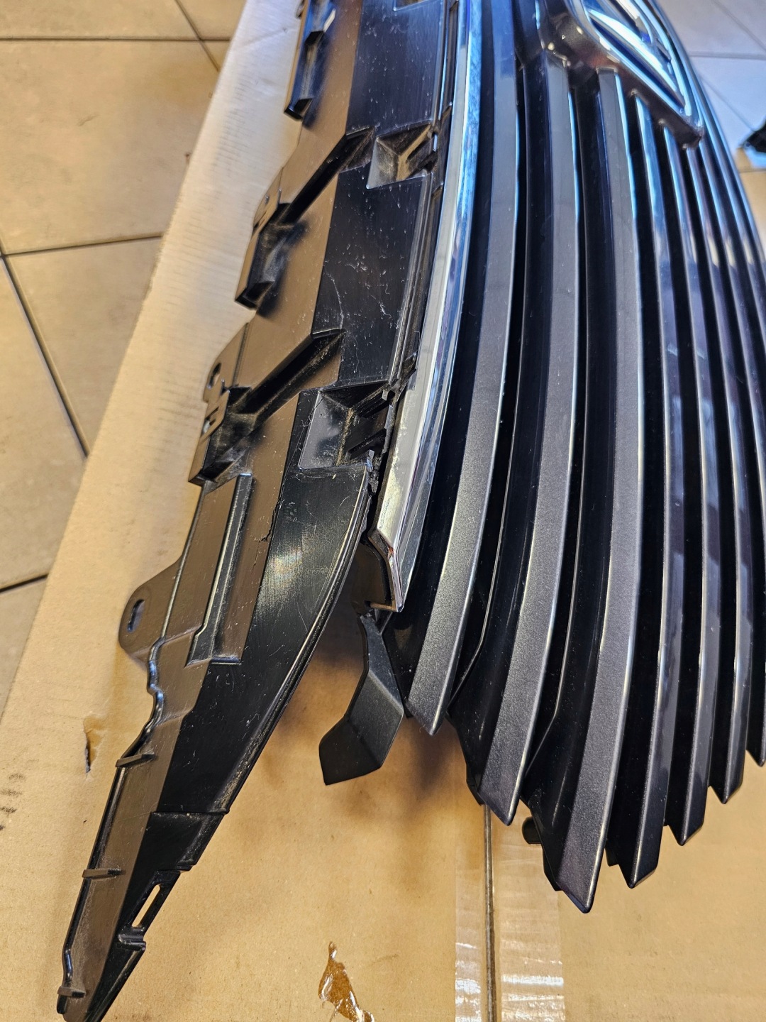 Honda HR-V Jazz GR Kühlergrill FRONTGRILL Kühlergitter 8F213M0600 - Thumbnail 6