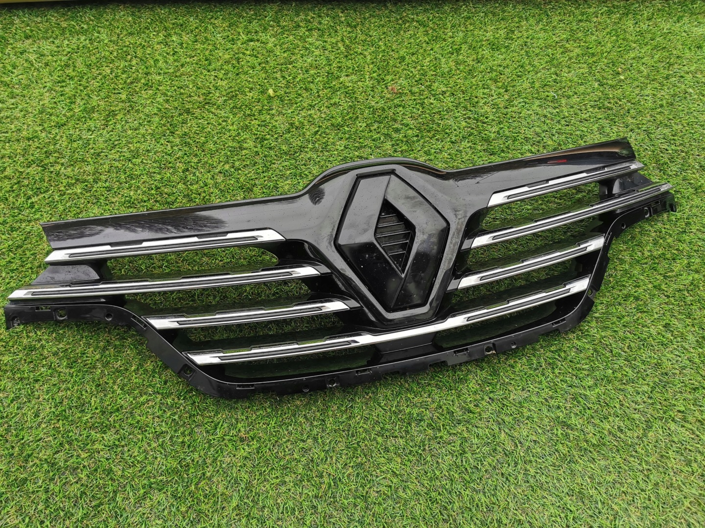 Renault Koleos RZG Kühlergrill FRONTGRILL Kühlergitter 623108912R - Thumbnail 1