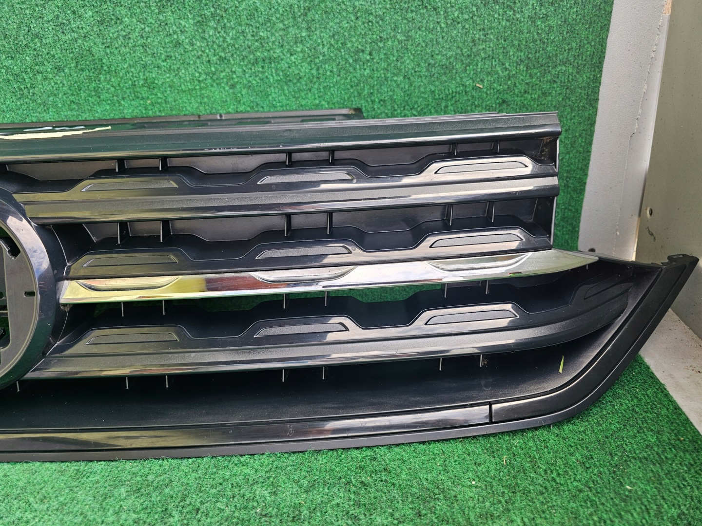 VW T-Cross Kühlergrill FRONTGRILL Kühlergitter 2GM853651 - Thumbnail 4