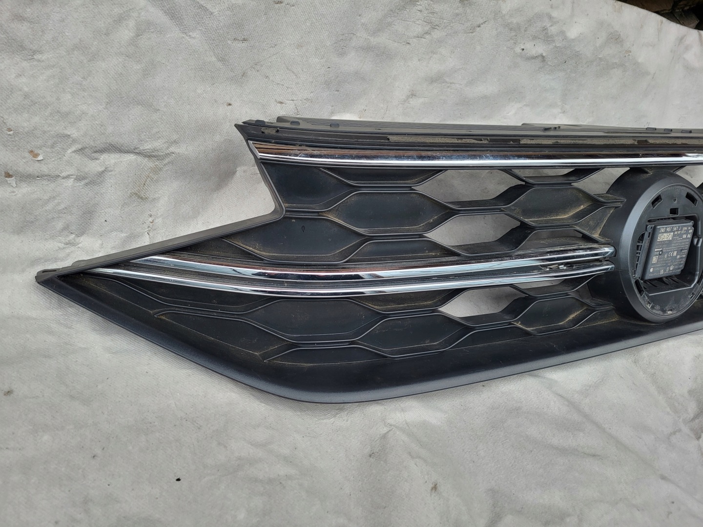 VW Taigo Kühlergrill FRONTGRILL Kühlergitter - Thumbnail 5