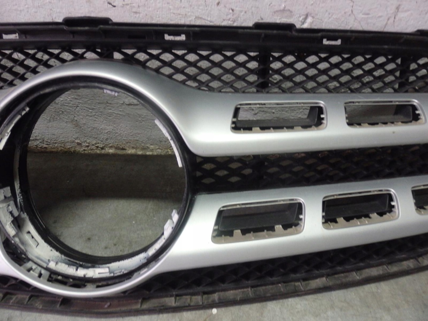Mercedes-Benz GLA W156 Kühlergrill FRONTGRILL Kühlergitter A1568880400 - Thumbnail 4