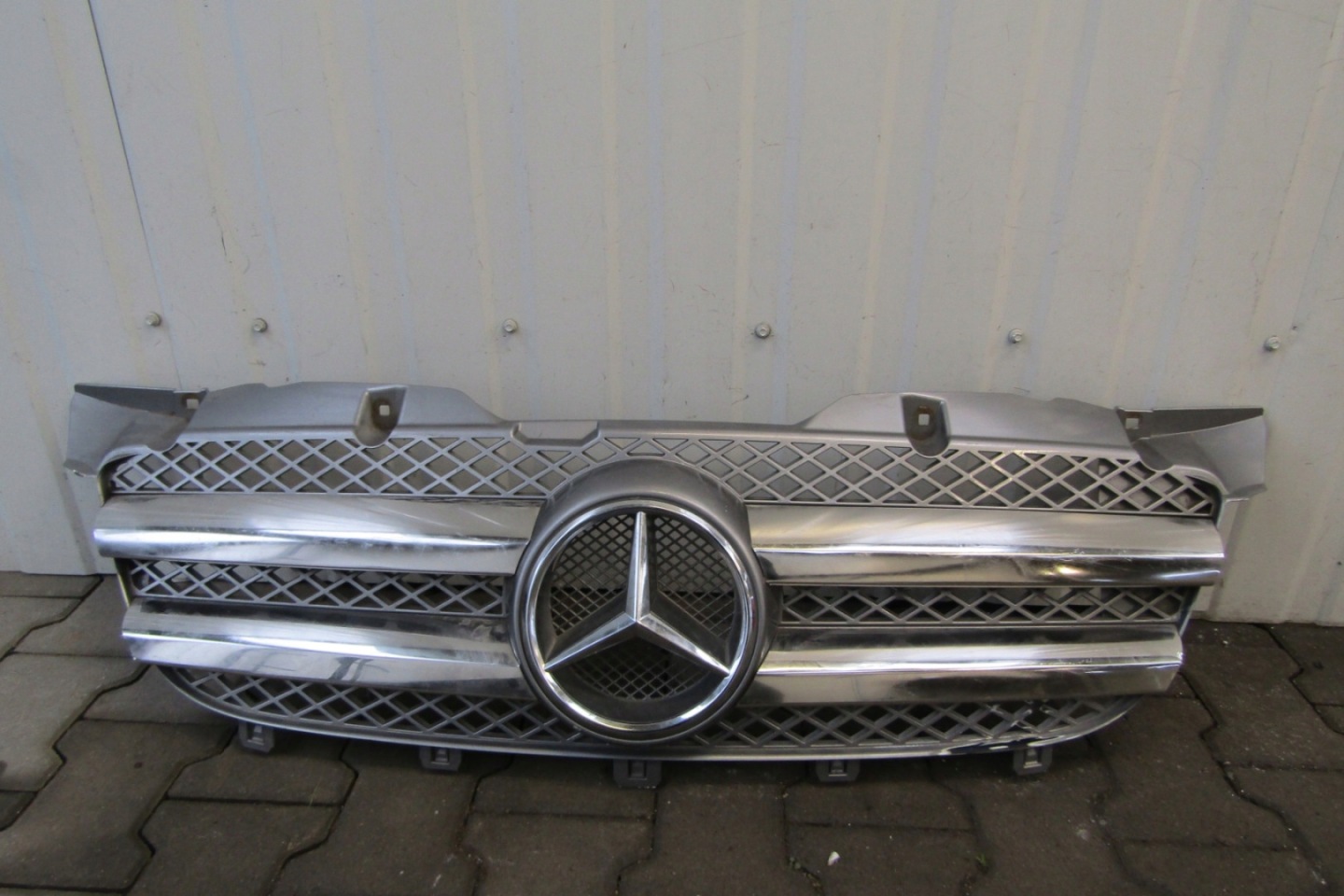 Mercedes-Benz Sprinter W906 Kühlergrill FRONTGRILL Kühlergitter A9068800385 - Thumbnail 1