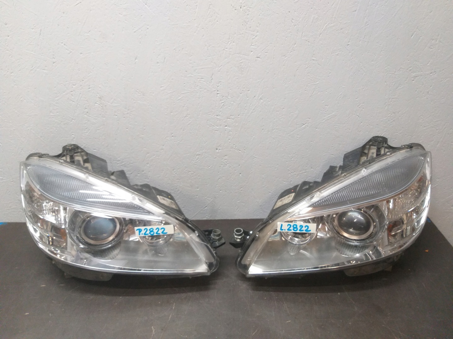 Frontscheinwerfer Mercedes-Benz C-Klasse W204 A2048203061 Xenon Links Headlight - Thumbnail 1