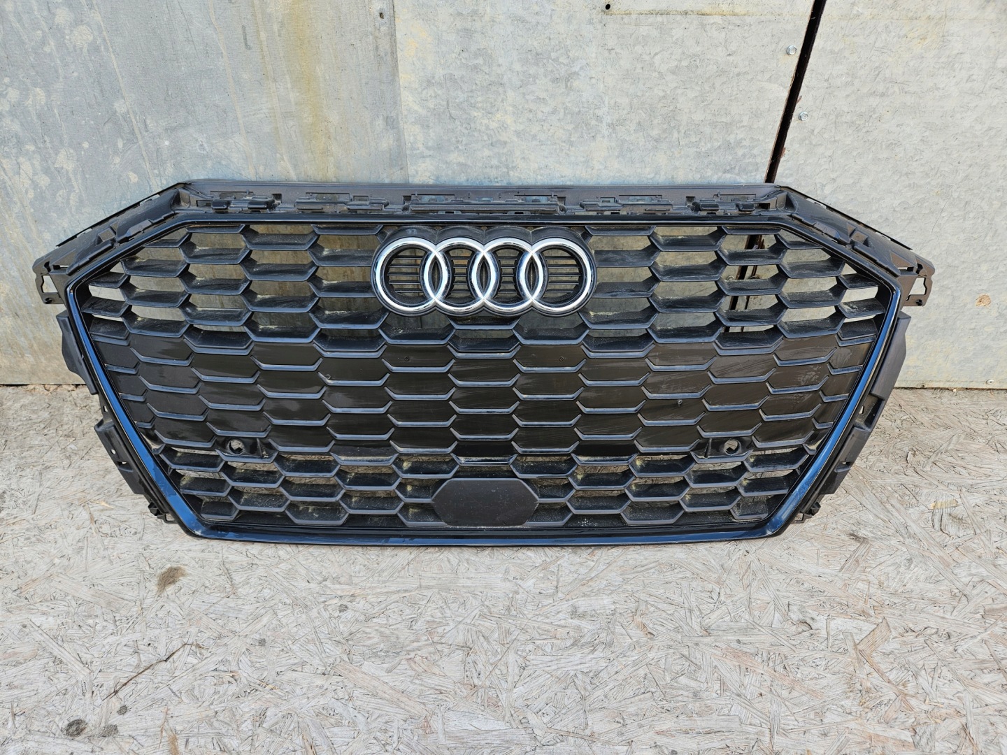 Audi A3 8Y Kühlergrill FRONTGRILL Kühlergitter 8Y0853651B - Thumbnail 1