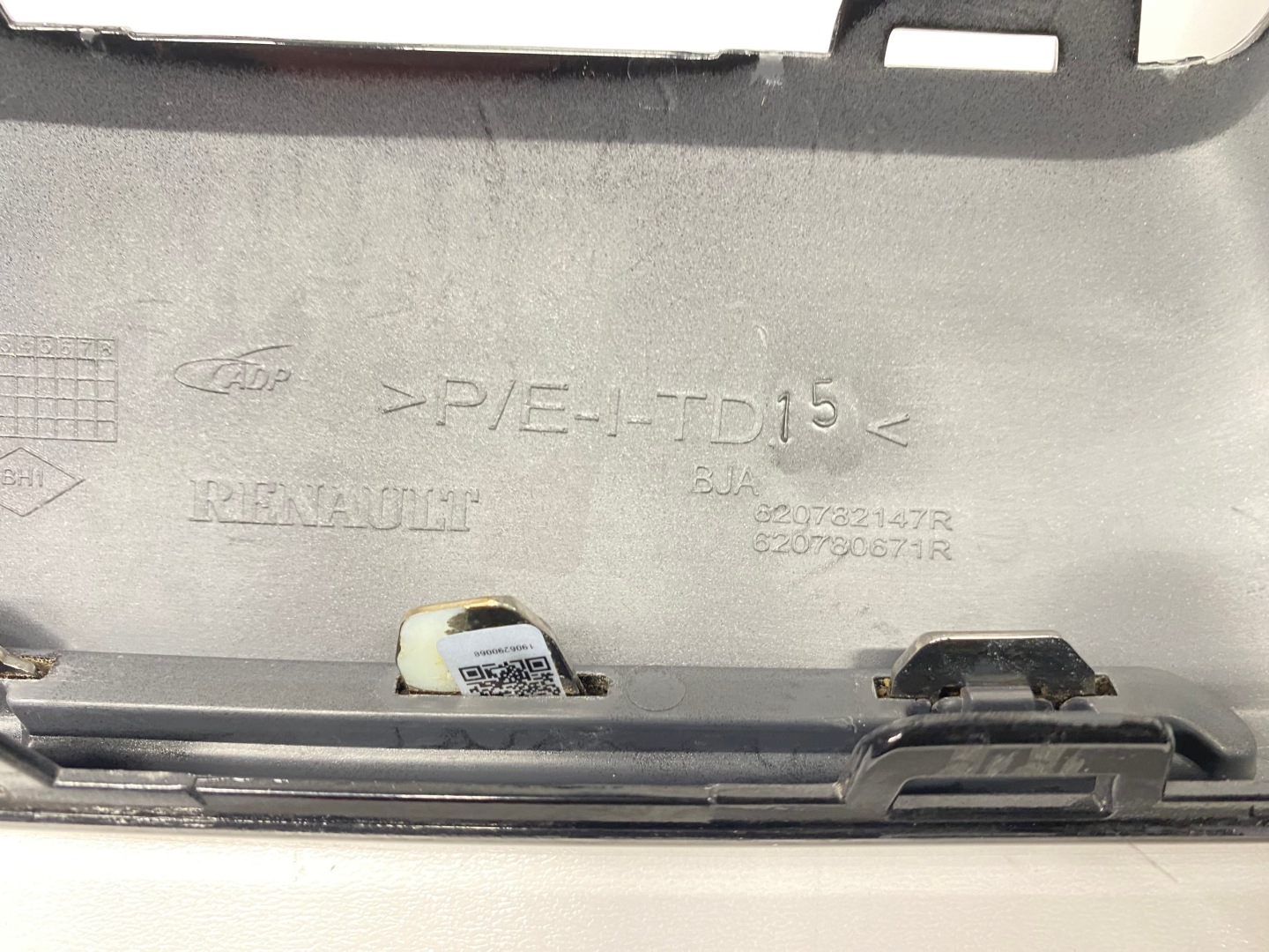 Renault Clio X98 Kühlergrill FRONTGRILL Kühlergitter 620782147R - Thumbnail 11