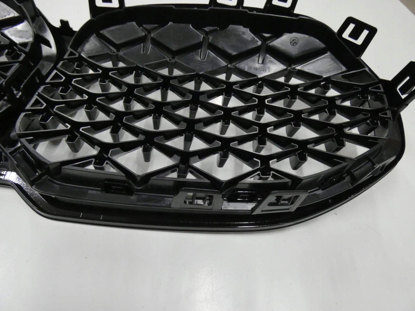 BMW 1 F40 Kühlergrill FRONTGRILL Kühlergitter 1372581 - Thumbnail 7