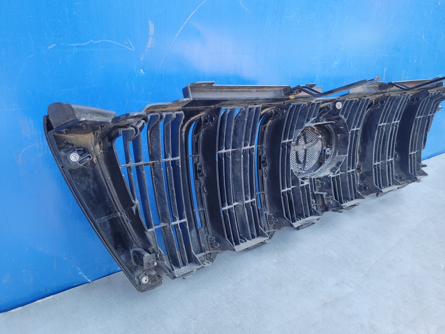 Toyota Land Cruiser J8/J10/J20 J8 Kühlergrill FRONTGRILL 5311160A605 - Thumbnail 8