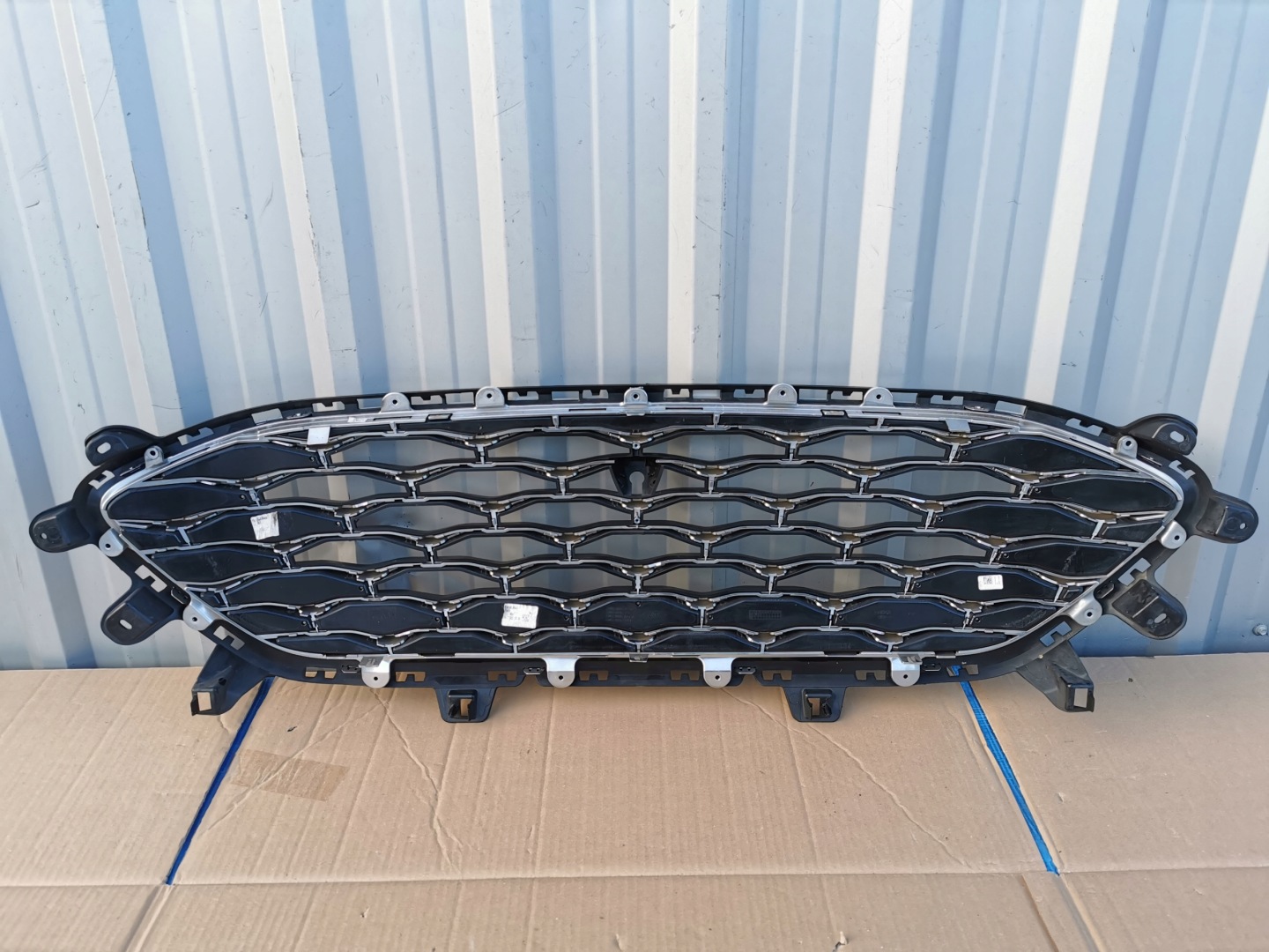 Ford Kuga III Mk3 Kühlergrill FRONTGRILL Kühlergitter LV4B8200VBAX - Thumbnail 9