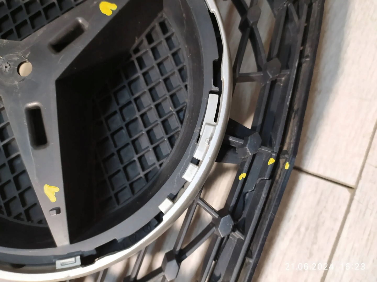 Mercedes-Benz A-Klasse W176 Kühlergrill FRONTGRILL Kühlergitter A1768881760 - Thumbnail 2