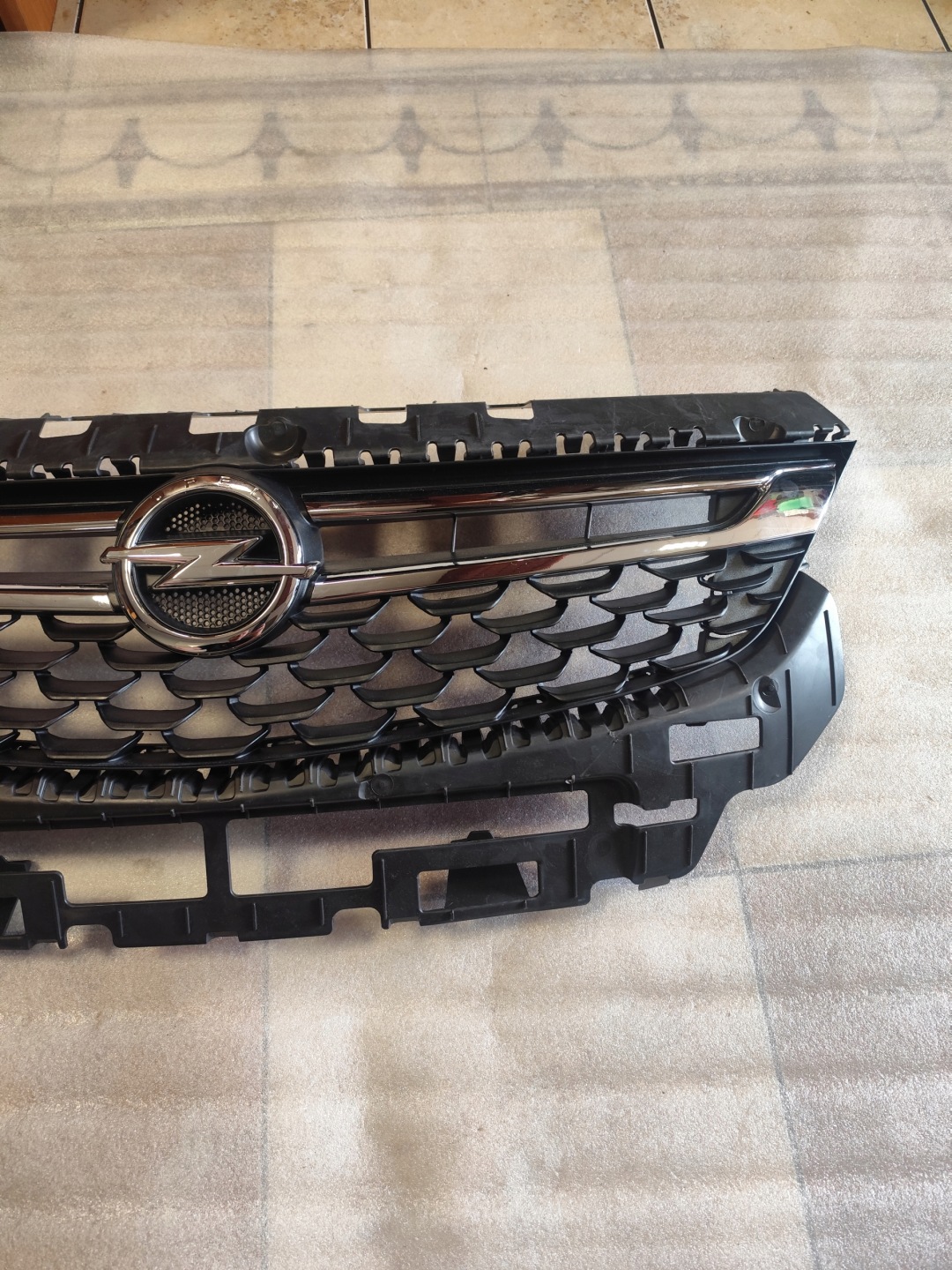 Opel Astra Kühlergrill FRONTGRILL Kühlergitter 13448088 - Thumbnail 4