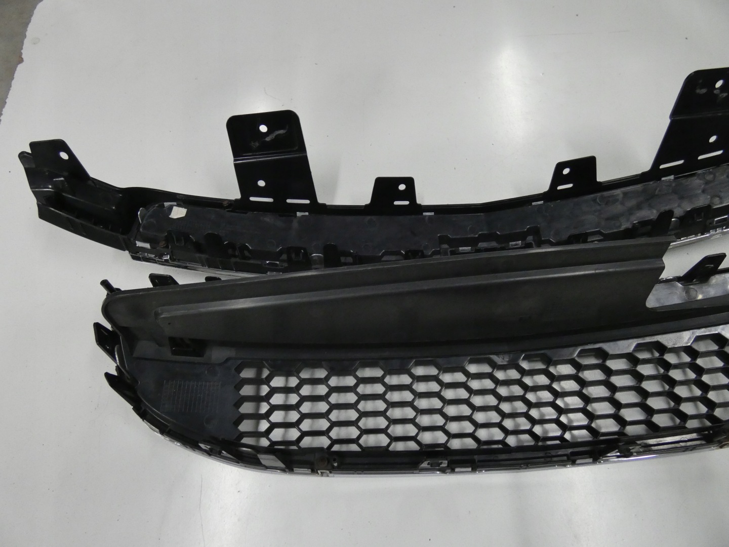 Chevrolet Orlando KL1Y Kühlergrill FRONTGRILL Kühlergitter - Thumbnail 8