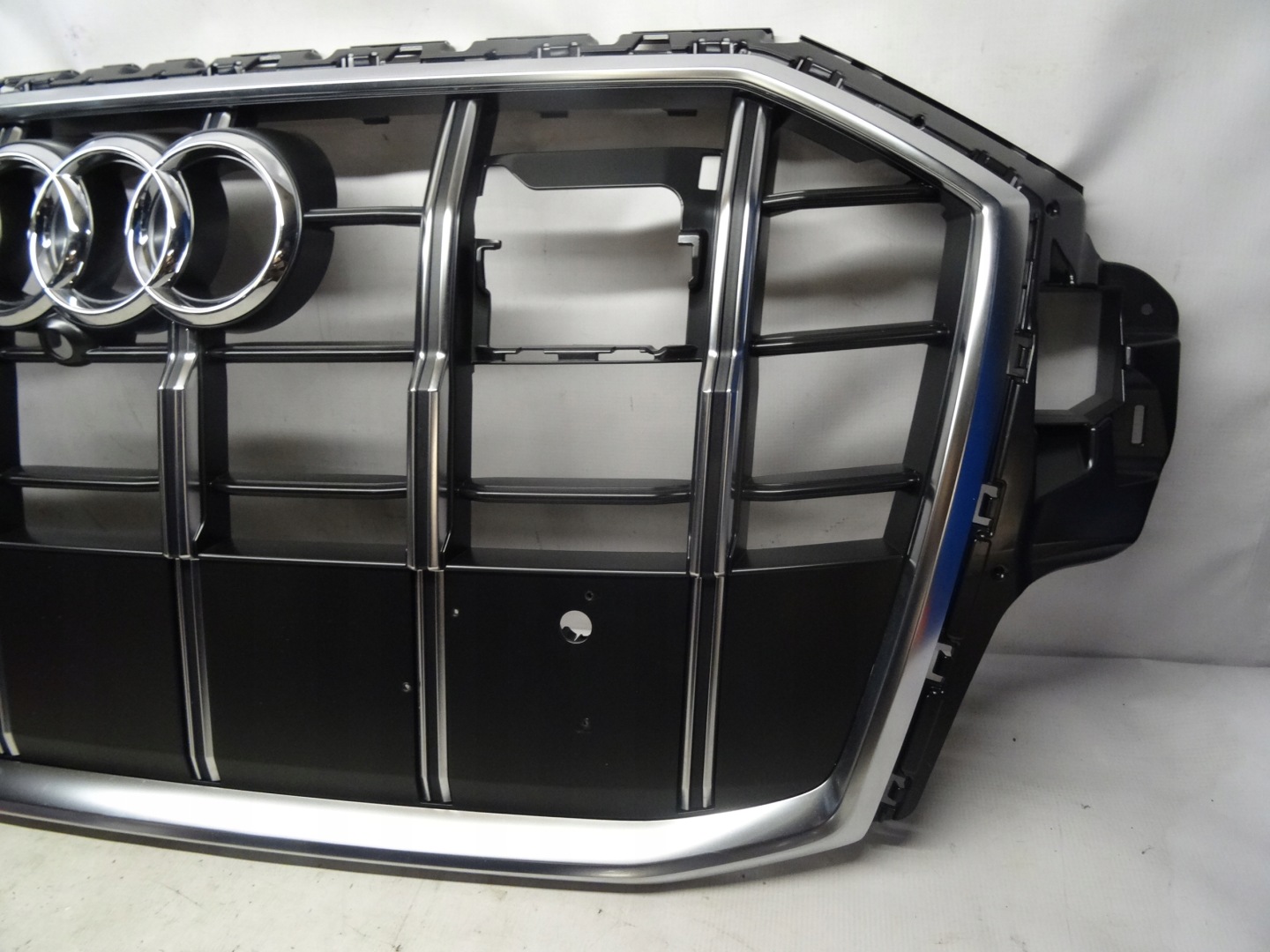 Audi Q7 Kühlergrill FRONTGRILL Kühlergitter 4M0853651A - Thumbnail 10