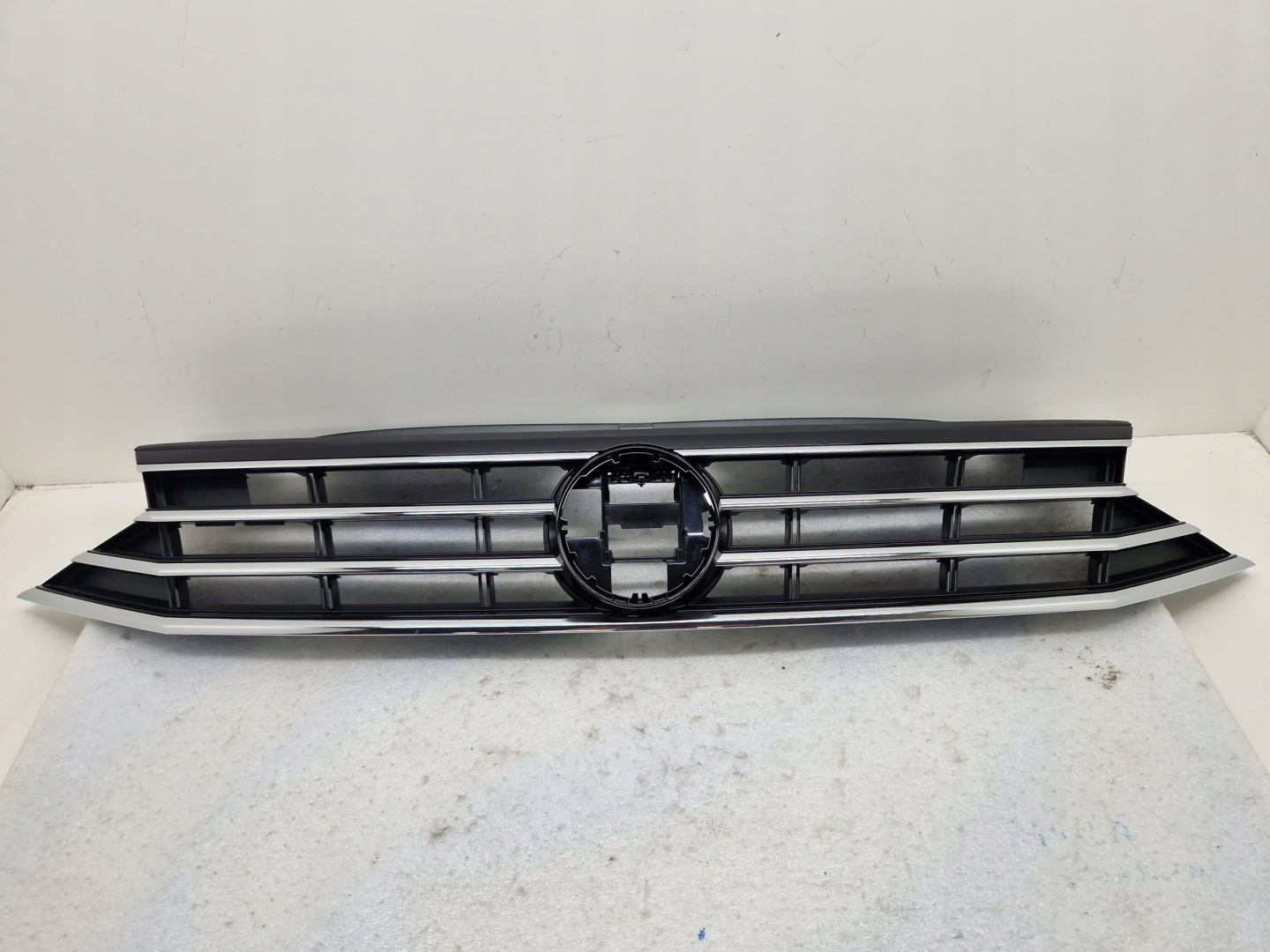 VW Passat B8 Kühlergrill FRONTGRILL Kühlergitter 3G0853651 - Thumbnail 1