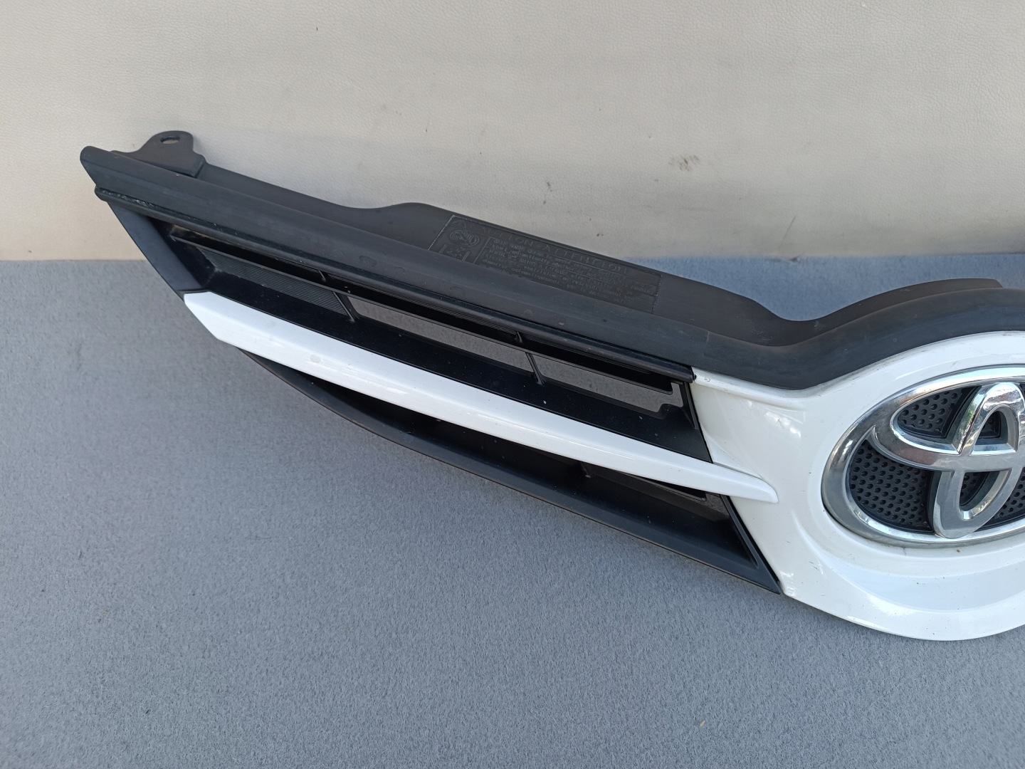 Toyota Auris E150 Kühlergrill FRONTGRILL Kühlergitter - Thumbnail 3
