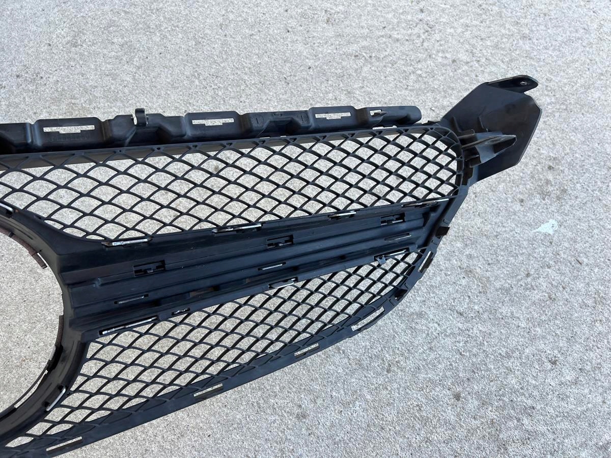 Mercedes-Benz C-Klasse W205 Kühlergrill FRONTGRILL Kühlergitter - Thumbnail 6