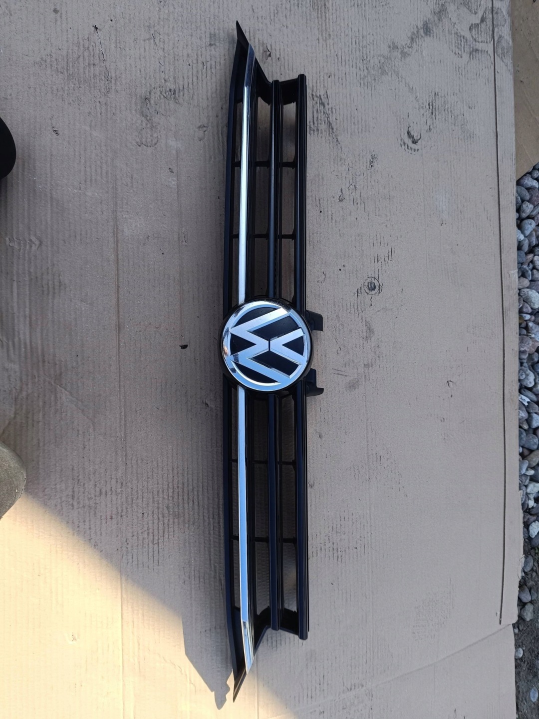VW Touran I Kühlergrill FRONTGRILL Kühlergitter 5TA853653 - Thumbnail 1