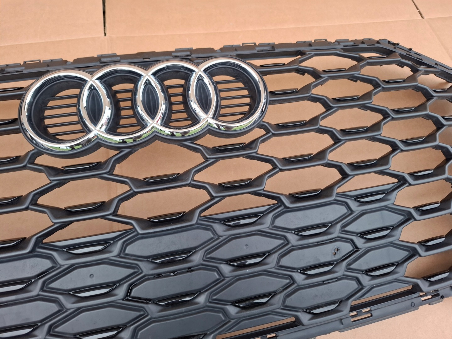 Audi Q3 Kühlergrill FRONTGRILL Kühlergitter 83F853651A - Thumbnail 5