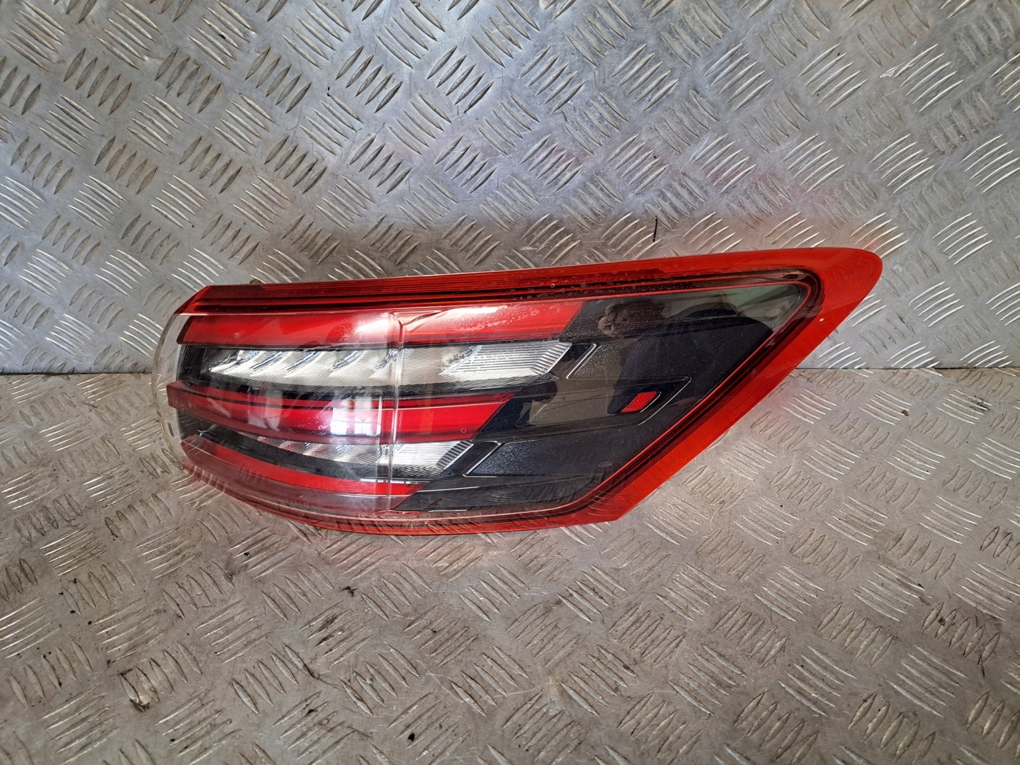 Ford S-MAX II Mk2 Rückleuchte EM2B13404BF Rearlamp - Thumbnail 2