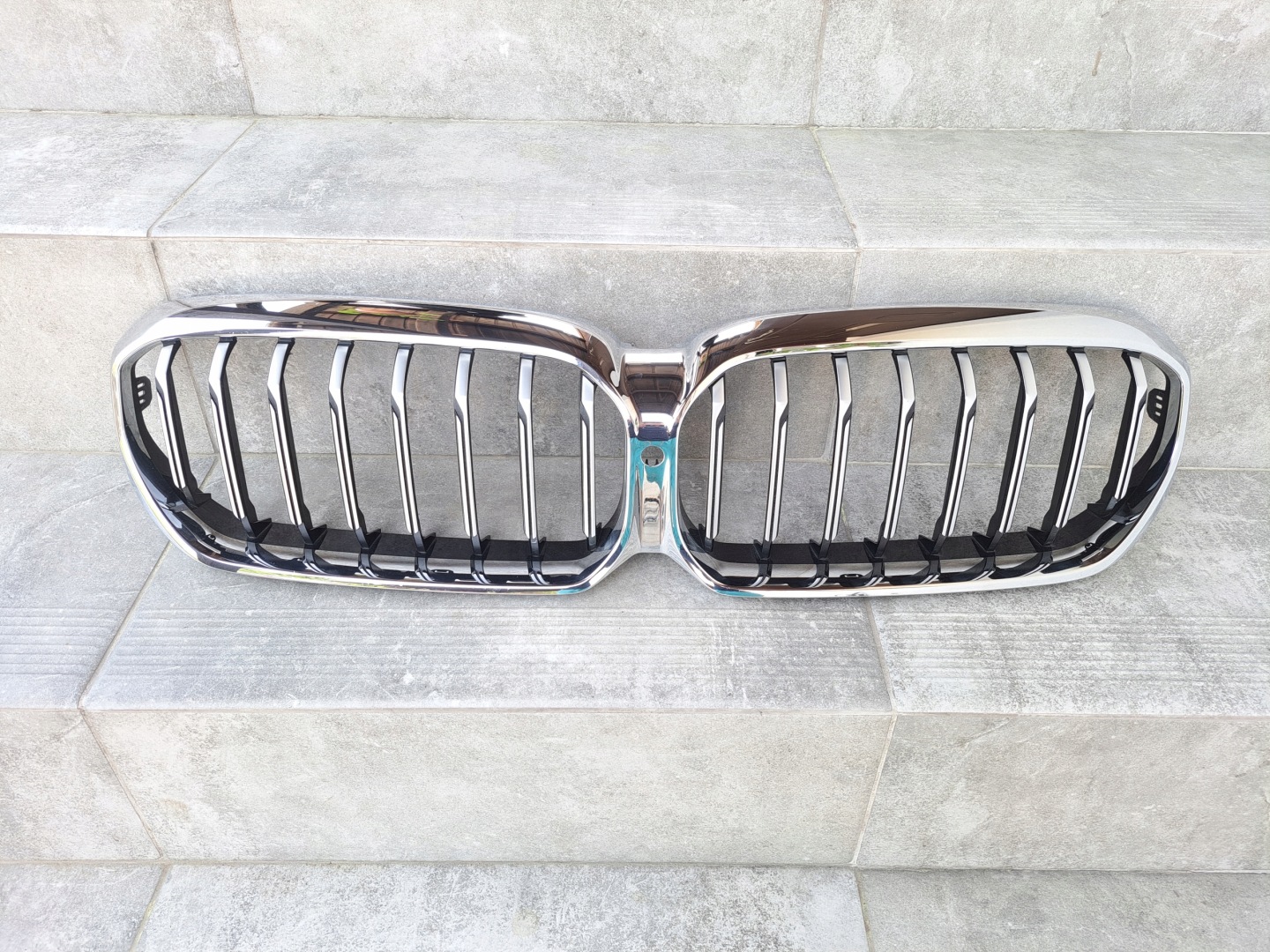 BMW 5 G31 Kühlergrill FRONTGRILL Kühlergitter 6421094 - Thumbnail 1