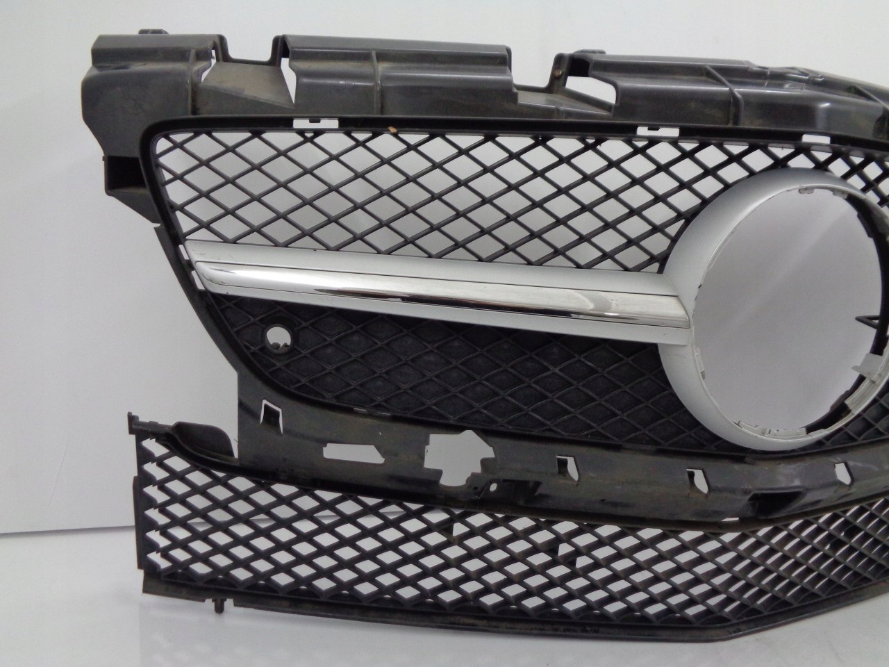 Mercedes-Benz SLK-Klasse W172 Kühlergrill FRONTGRILL Kühlergitter A1728880160 - Thumbnail 2