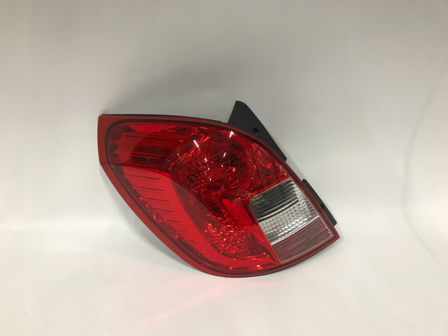 Opel Antara Rückleuchte Rearlamp - Thumbnail 1