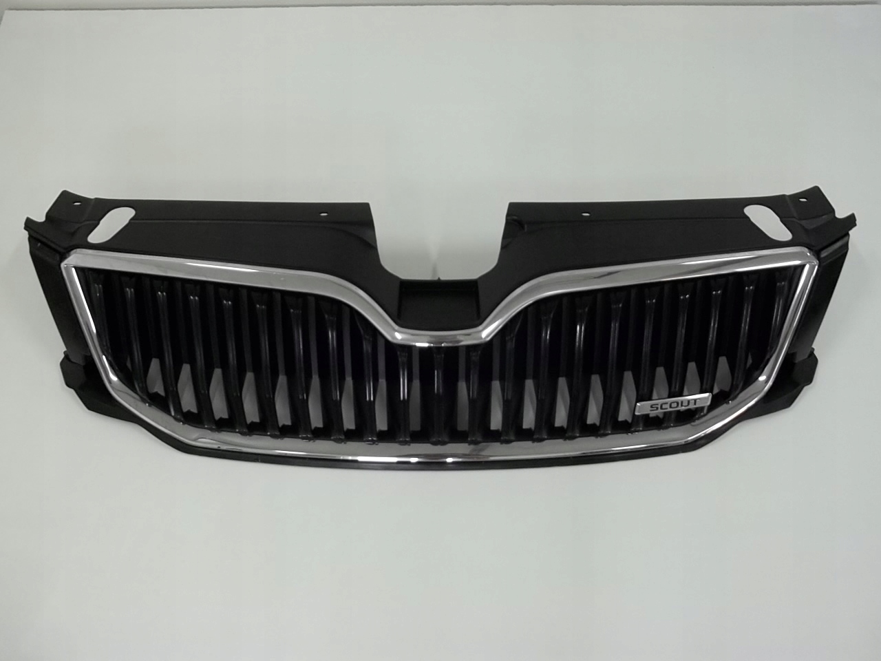 Skoda Octavia 1U Kühlergrill FRONTGRILL Kühlergitter - Image 1