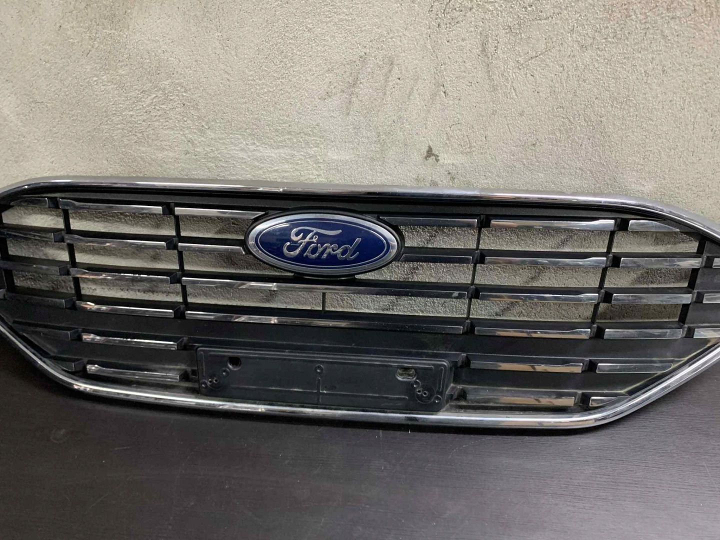 Ford Fiesta VIII Mk8 Kühlergrill FRONTGRILL Kühlergitter NX7B8200ABE - Thumbnail 4