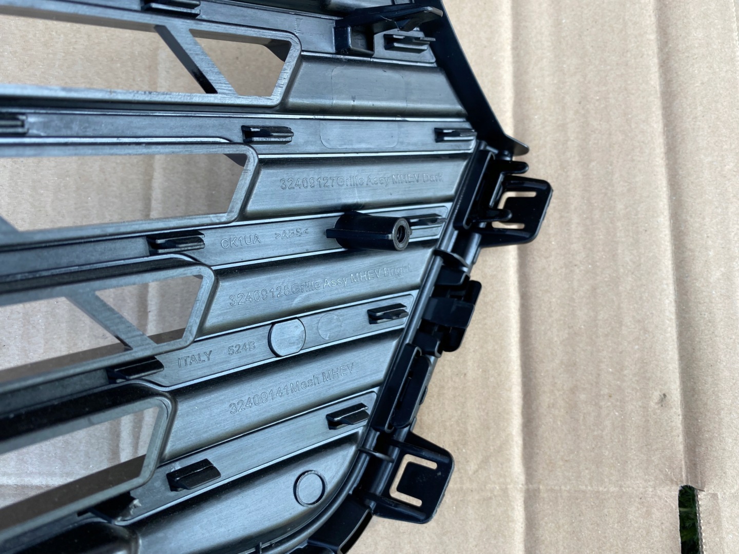 Volvo XC90 Kühlergrill FRONTGRILL Kühlergitter 32409127 - Thumbnail 11