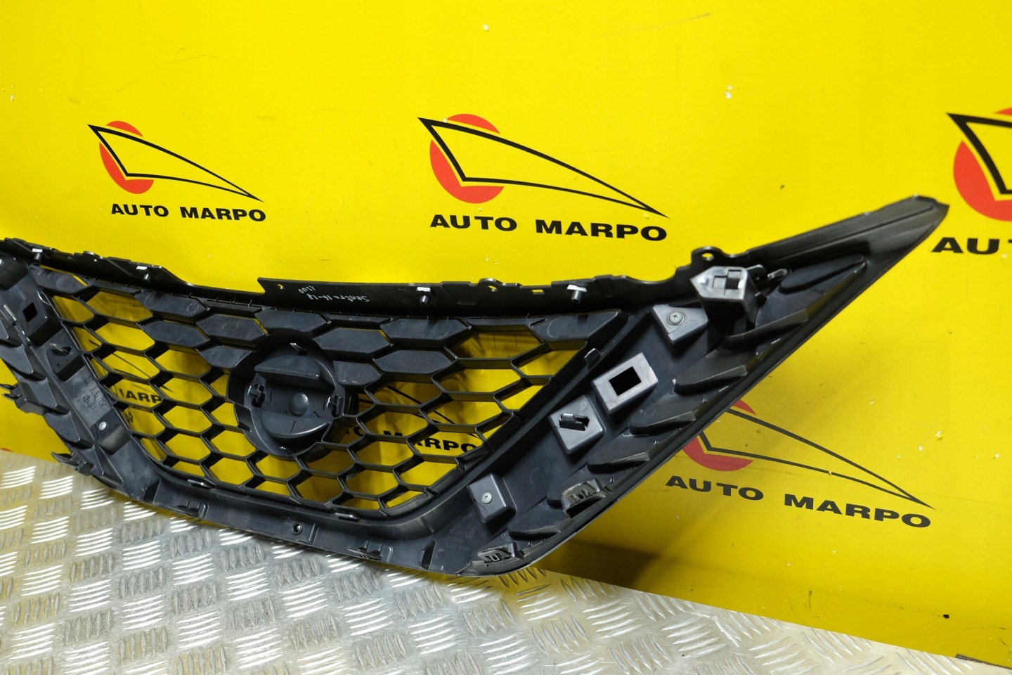 Nissan Sentra Kühlergrill FRONTGRILL Kühlergitter 623103YU0A - Thumbnail 9