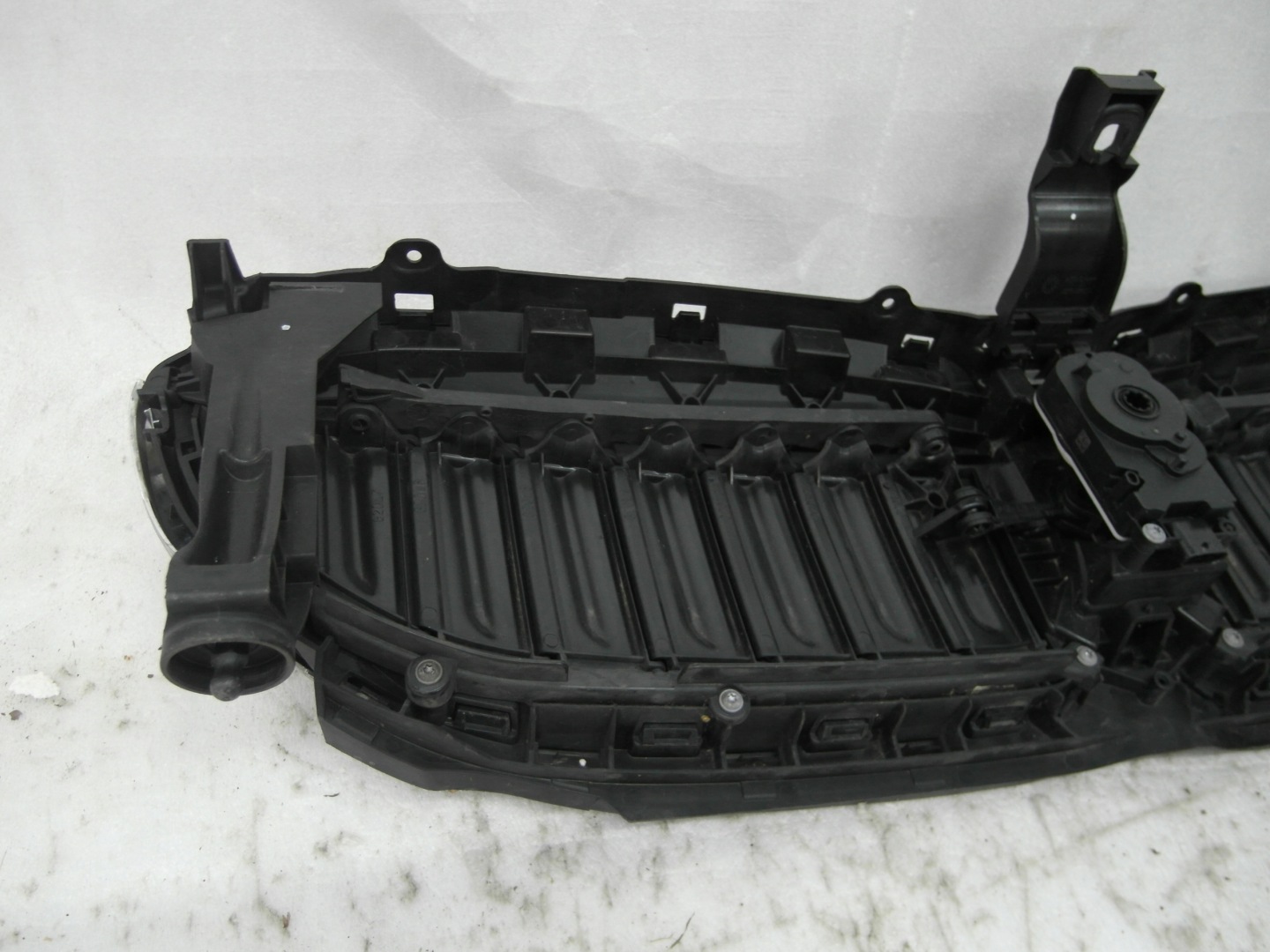 BMW 5 G31 Kühlergrill FRONTGRILL Kühlergitter 5A0DFB4 - Thumbnail 7