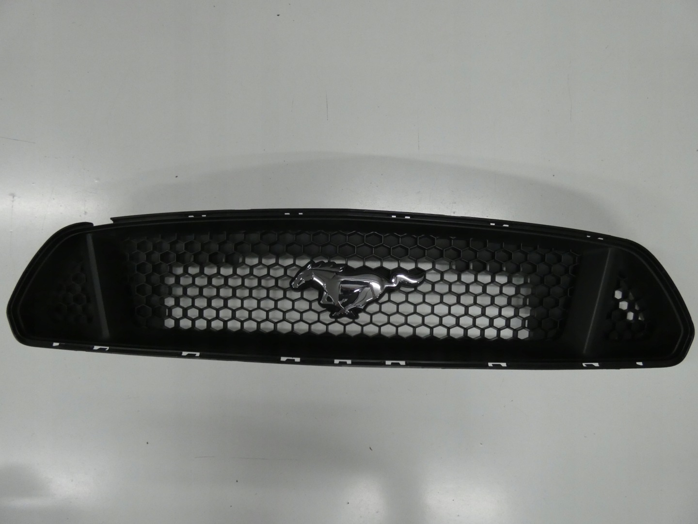 Ford Mustang II Mk2 Kühlergrill FRONTGRILL Kühlergitter GR3B8200ACW - Thumbnail 1