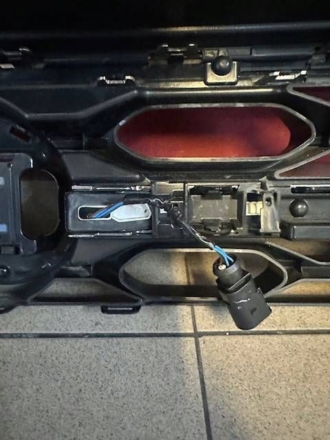 VW T-Roc A1 Kühlergrill FRONTGRILL Kühlergitter 2GA853653 - Thumbnail 5