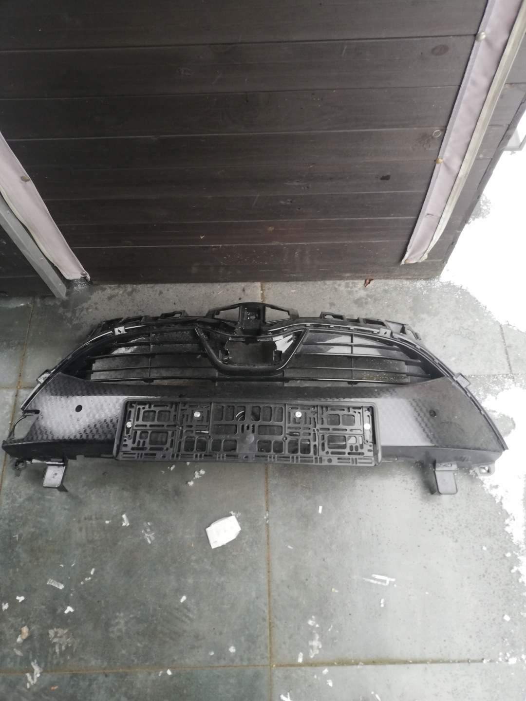 Toyota Yaris II XP9 Kühlergrill FRONTGRILL Kühlergitter 53111K0020 - Thumbnail 1