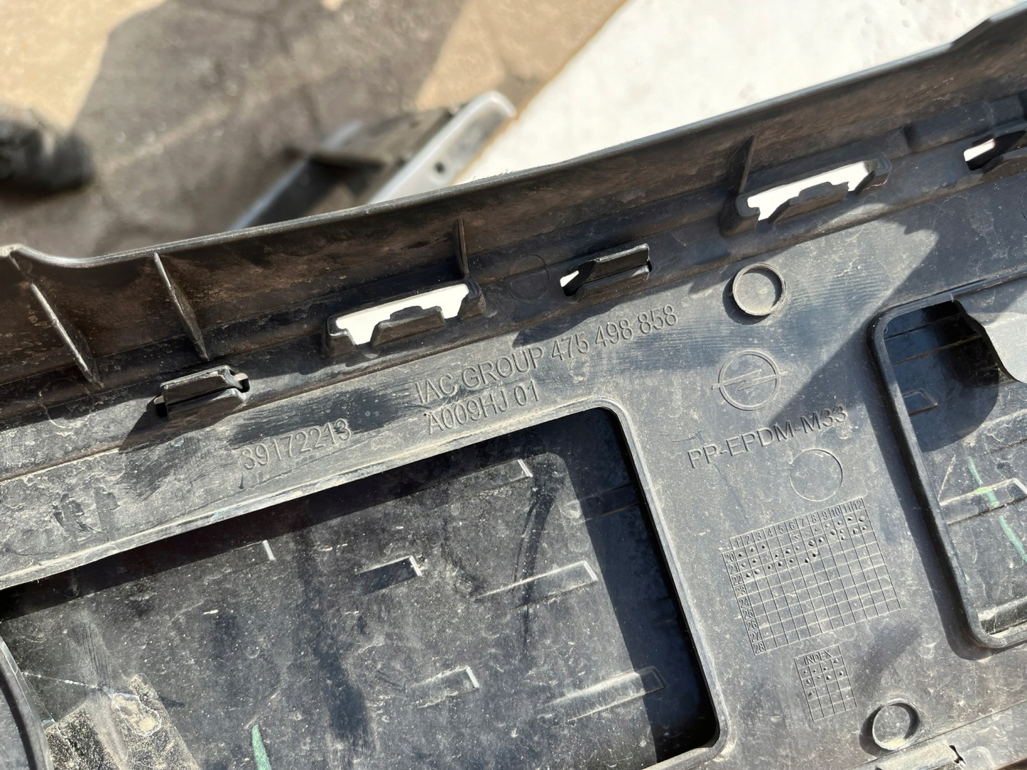 Opel Mokka Kühlergrill FRONTGRILL Kühlergitter 98352724 - Thumbnail 6