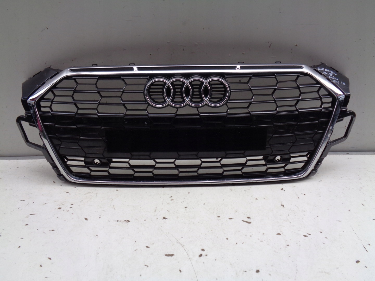 Audi A5 Kühlergrill FRONTGRILL Kühlergitter 8W6853651BE - Thumbnail 1