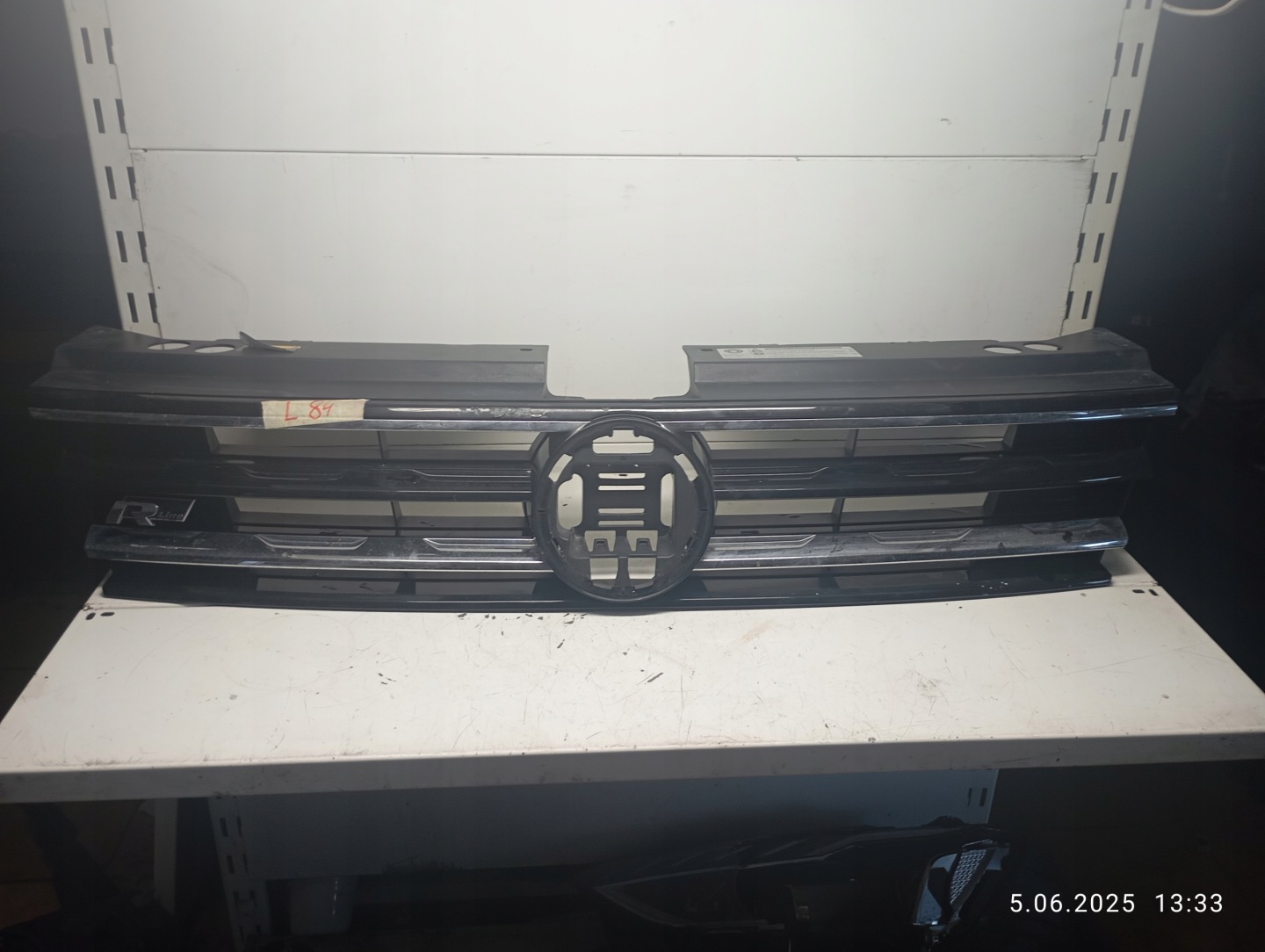 VW Tiguan Kühlergrill FRONTGRILL Kühlergitter 5NA853653B - Thumbnail 1