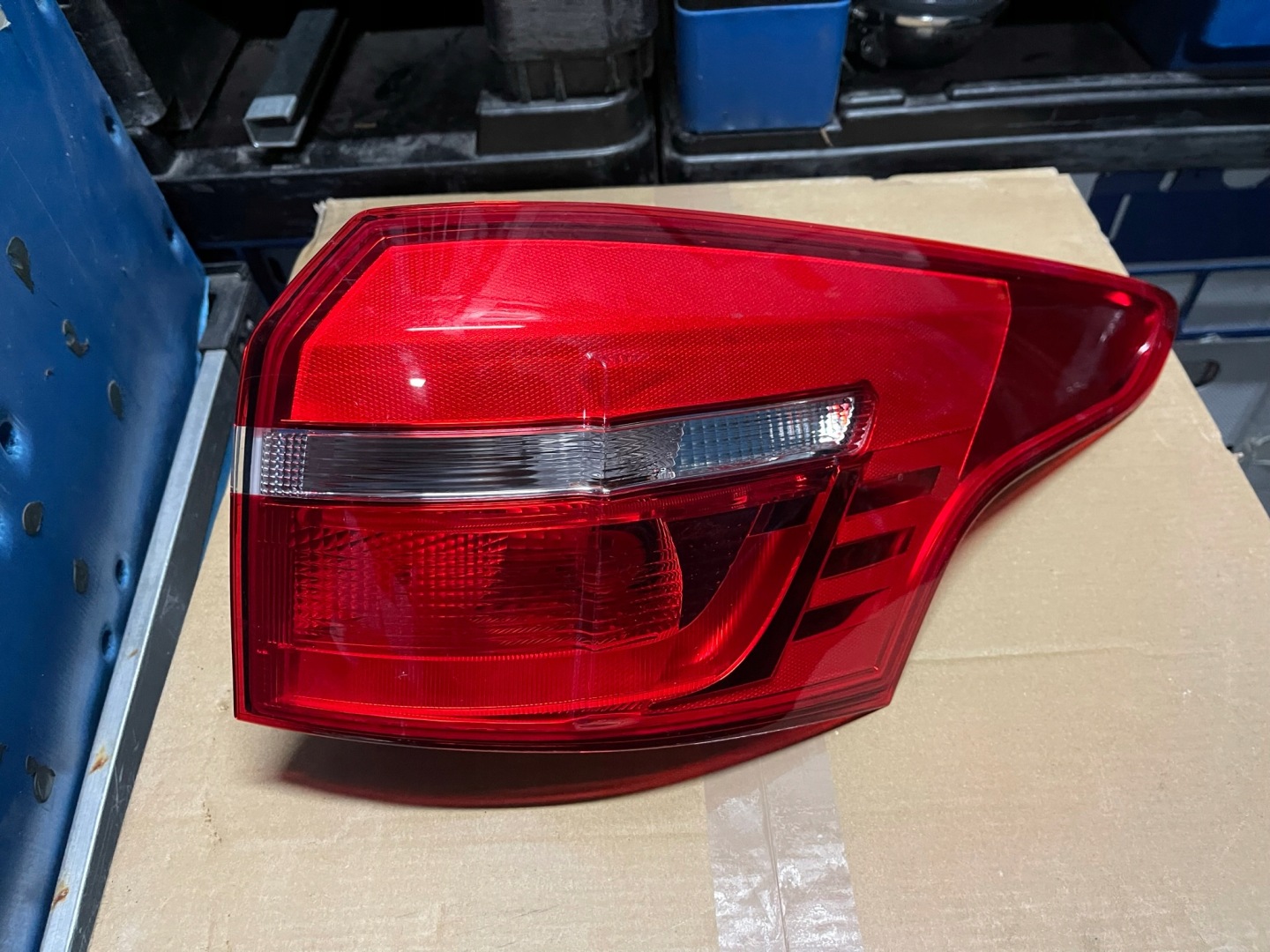 Ford Focus III Mk3 Rückleuchte F1EB13404EBRH Rearlamp - Thumbnail 1