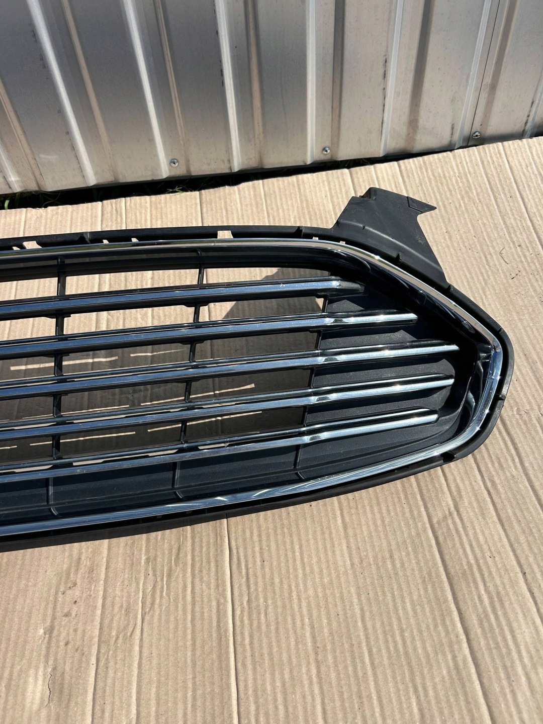 Ford Mondeo V MK5 Kühlergrill FRONTGRILL Kühlergitter DS738150J - Thumbnail 4