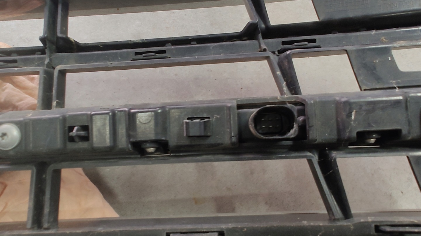 VW Tiguan Kühlergrill FRONTGRILL Kühlergitter 5NN853651AJ - Thumbnail 6